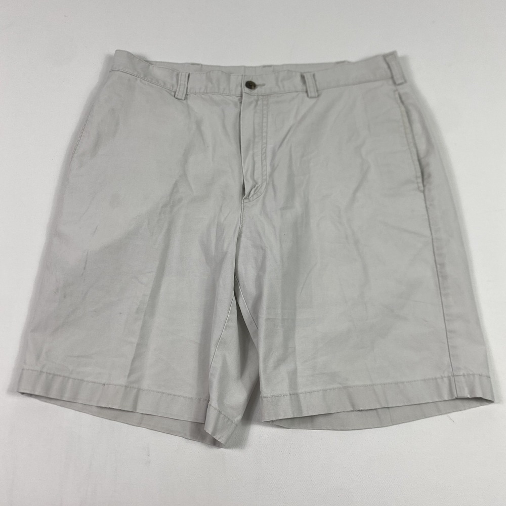 L.L.Bean Chino Shorts Mens 32 Light Gray Natural Fit Cotton Flat Front Casual